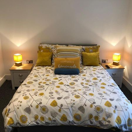 Marine Villa Hotel & Suites - Close To Beach, Train Station & Southend Airport 外观 照片