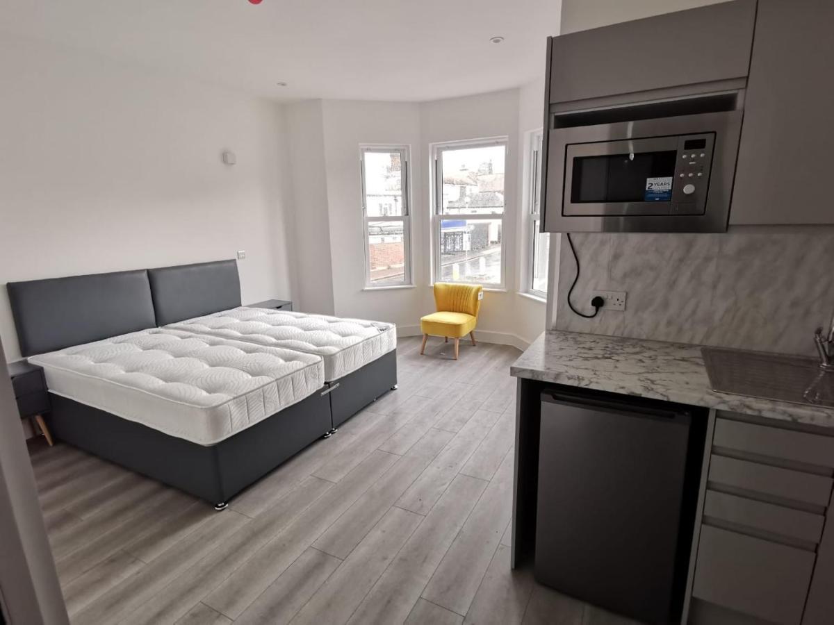 Marine Villa Hotel & Suites - Close To Beach, Train Station & Southend Airport 外观 照片