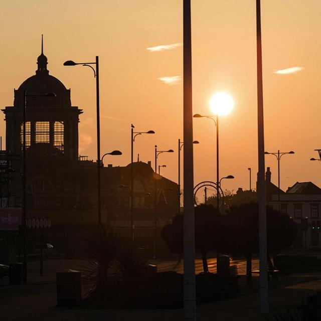 Marine Villa Hotel & Suites - Close To Beach, Train Station & Southend Airport 外观 照片